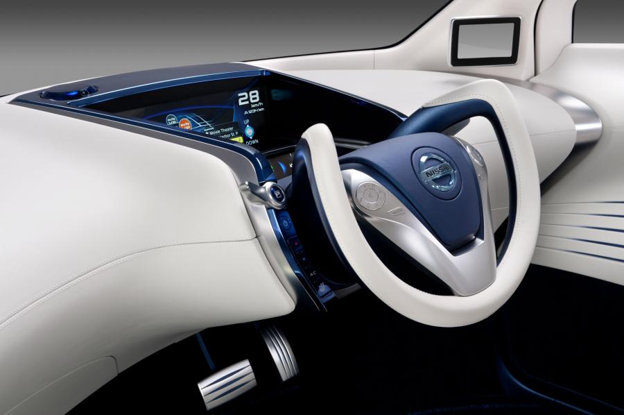 Nissan Pivo 3 Concept 2011 года  (фото 3 из 14)